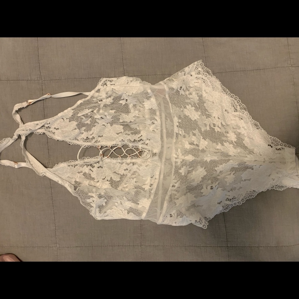 TOPSHOP White lace lingerie